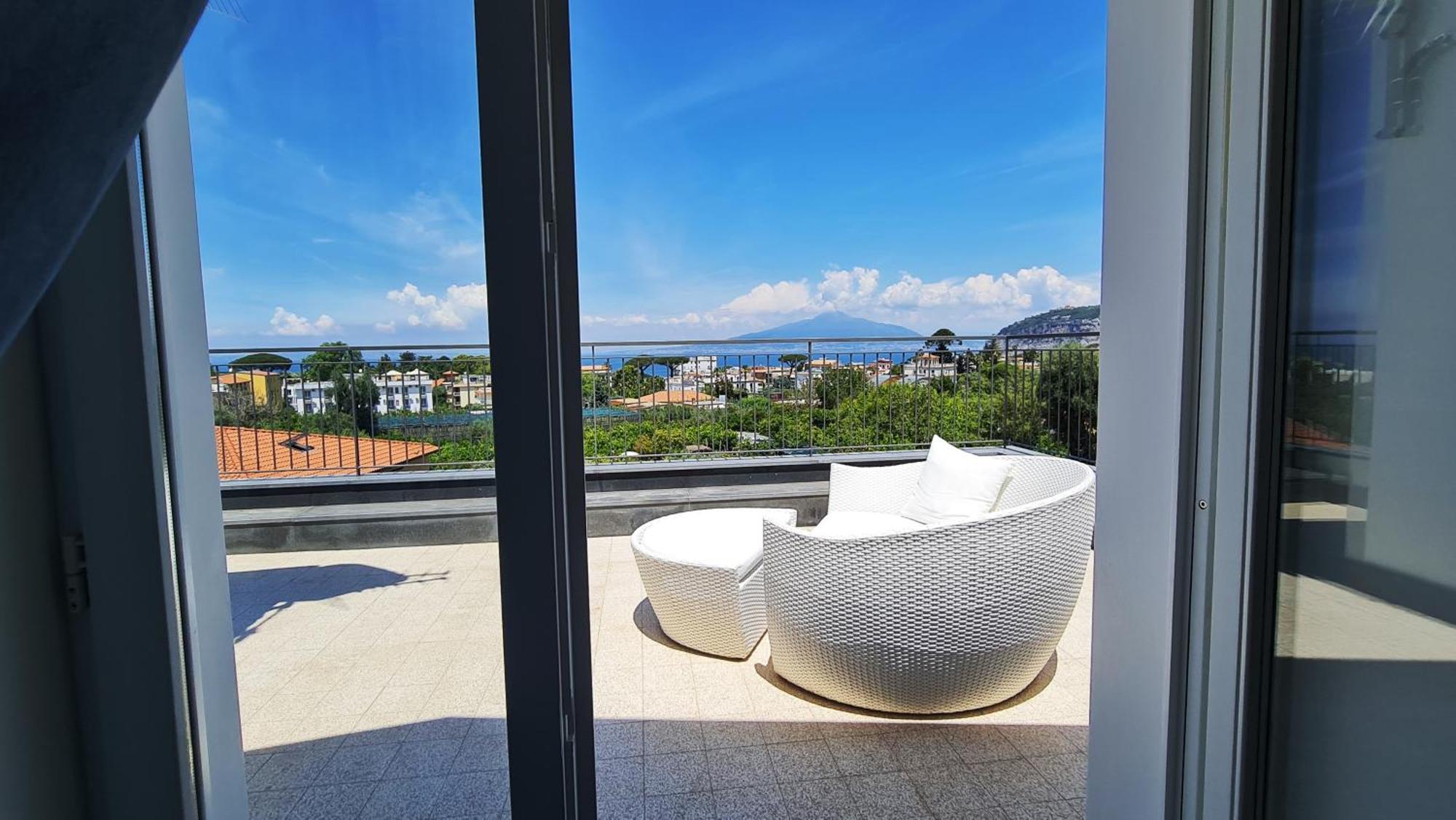 Deluxe Suite met Terras en Uitzicht op Zee
