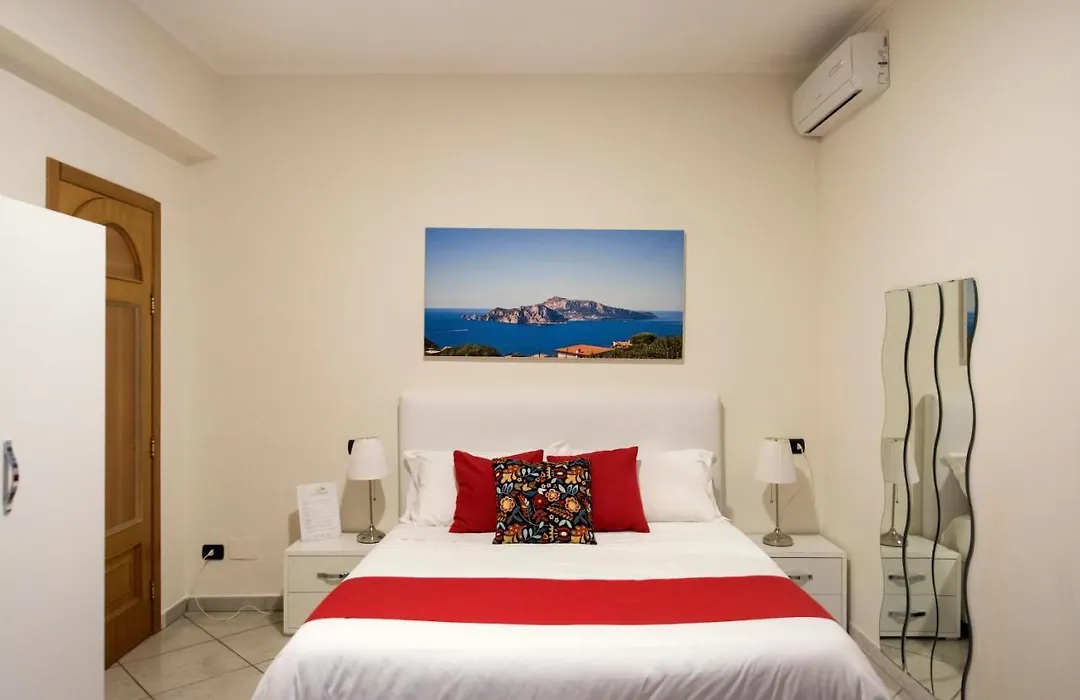 Les Chambres Sorrento-1